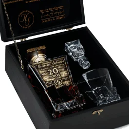 Cachaça Harmonie Schnaps 20 anos Envelhecida 700ml